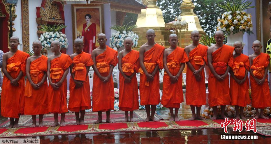 2025 j<d>d大会：‘京’东发力ai，推出三大消费级产品