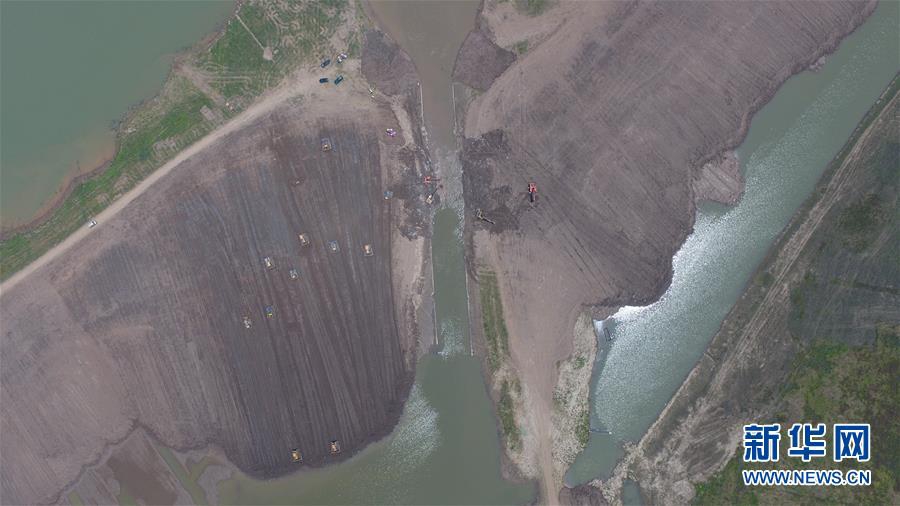 中金：维持知—乎-w?跑赢行业评级 目标价16港元