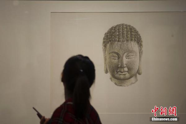 华.为人事调整：原海思总!裁何庭波担任高级人才定薪科科长