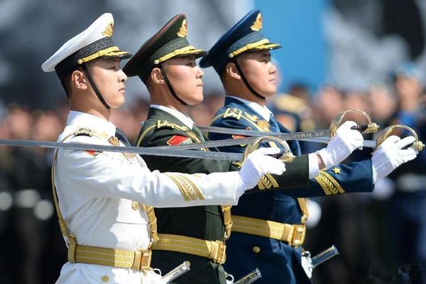 中银国际：降华润:燃?气目标价至23.38港元 评级“买入”