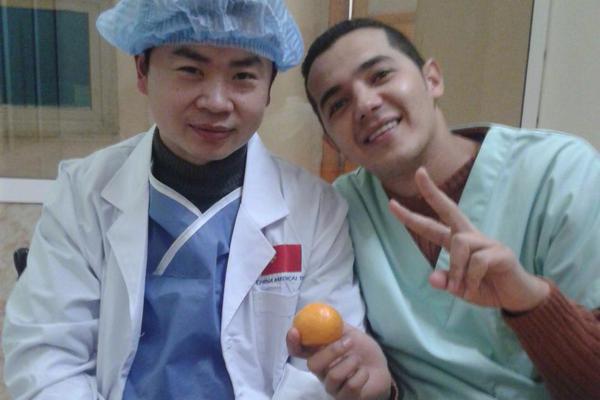 绿通科{技}：公司对大?摩半导体剩余股份具有优先认购权