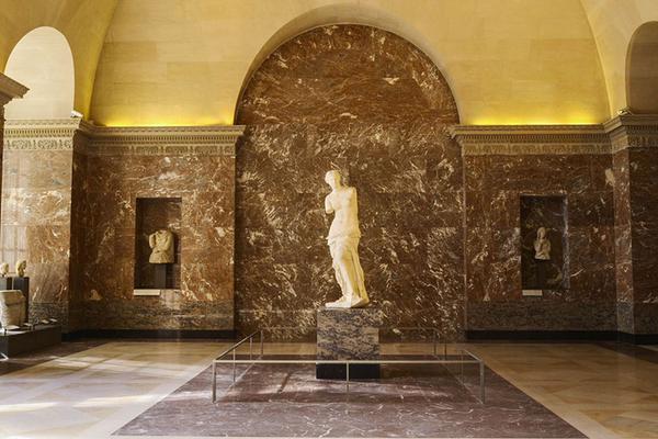 特朗普—对美联储动手了：解除库克的理事职务，立即生效